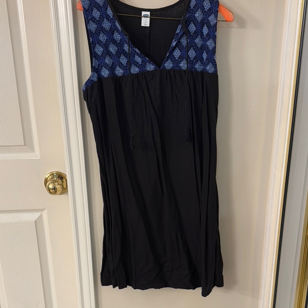 Old Navy Black and Blue Patterned Dress